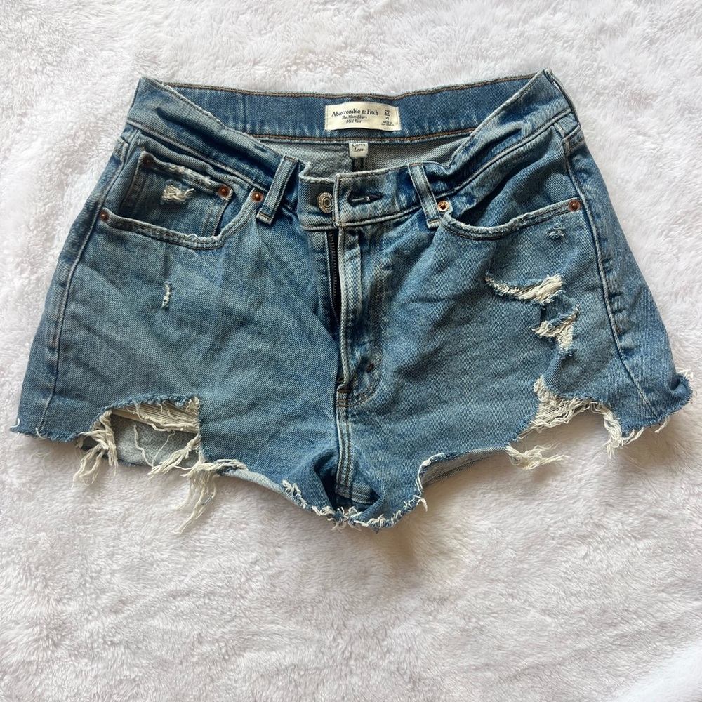 Abercrombie, Mid-Rise, Curve Love Denim Cut-offs, Size 27 (US 4)